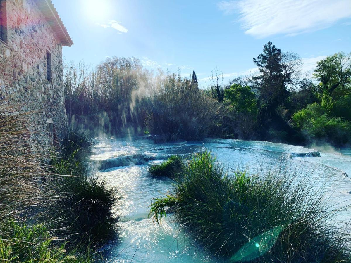 Casale Terre Rosse Garden Bed & Breakfast *
