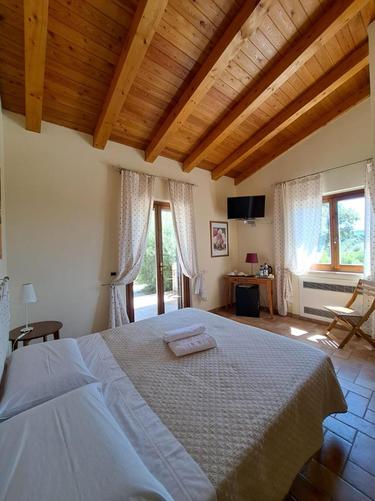 Casale Terre Rosse Bed and breakfast *