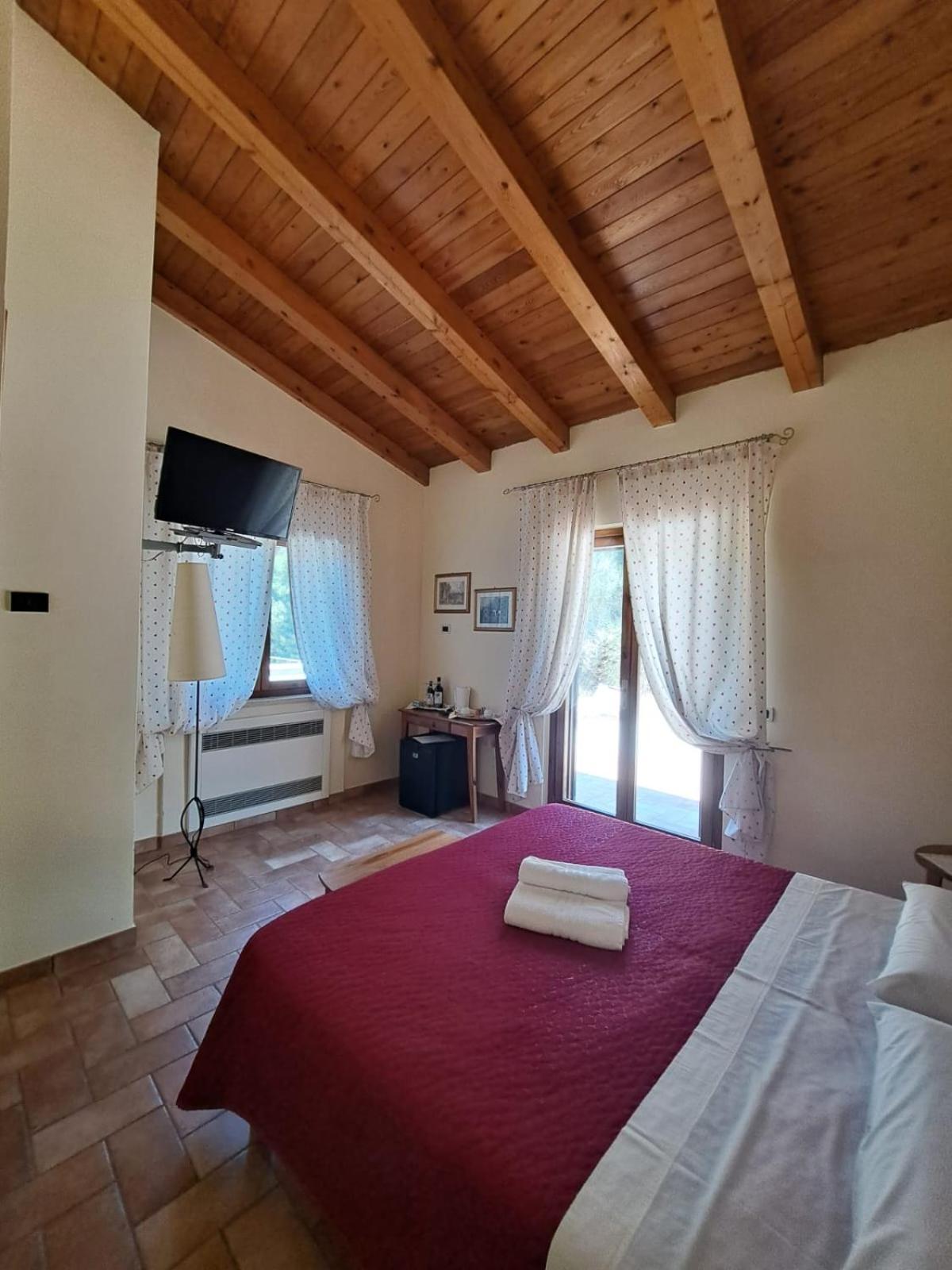 Casale Terre Rosse Bed and breakfast